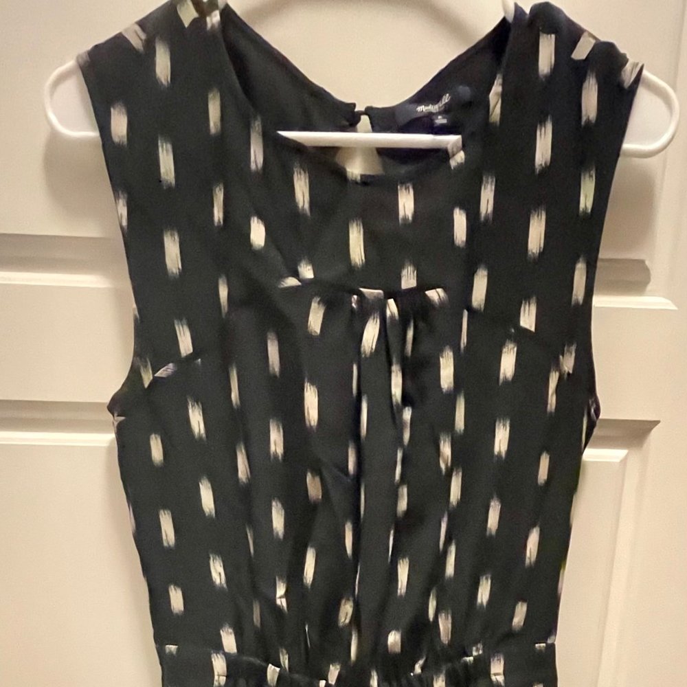 Sleeveless Black Printed Tie-Front Dress